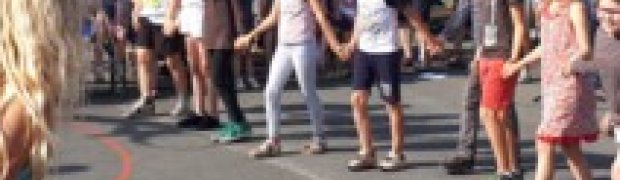 Jumelages et interventions scolaires:
Spectacle RPI Campeaux-La-Ferrière-Harang 29 juin 2018:
20180629_182804